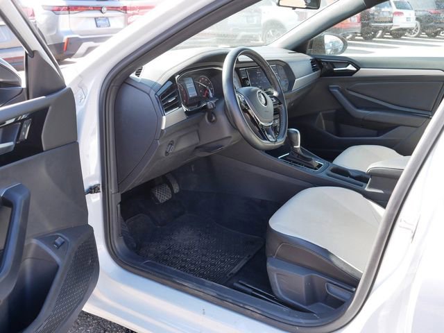Used 2019 Volkswagen Jetta R-Line FWD image 12