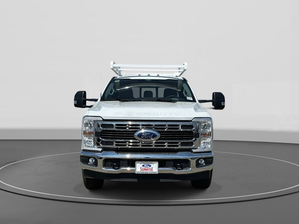 New 2025 Ford F350 XL w/ XL Chrome Package image 3