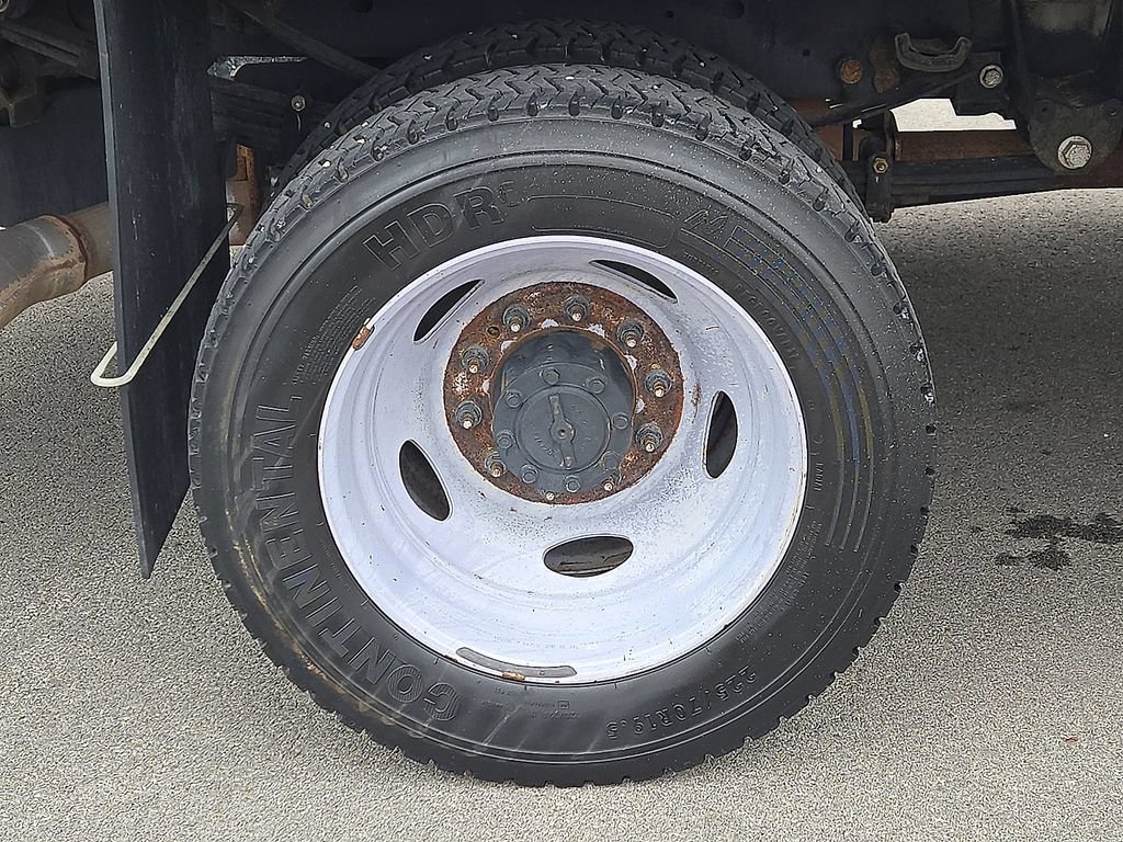 Used 2018 Ford F550 2WD Regular Cab Super Duty image 7