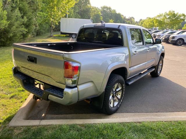 Used 2017 Toyota Tacoma Limited image 30