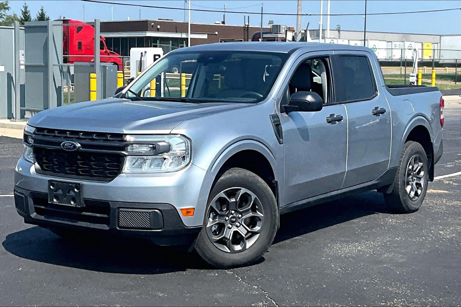 Used 2024 Ford Maverick XLT FWD image 8