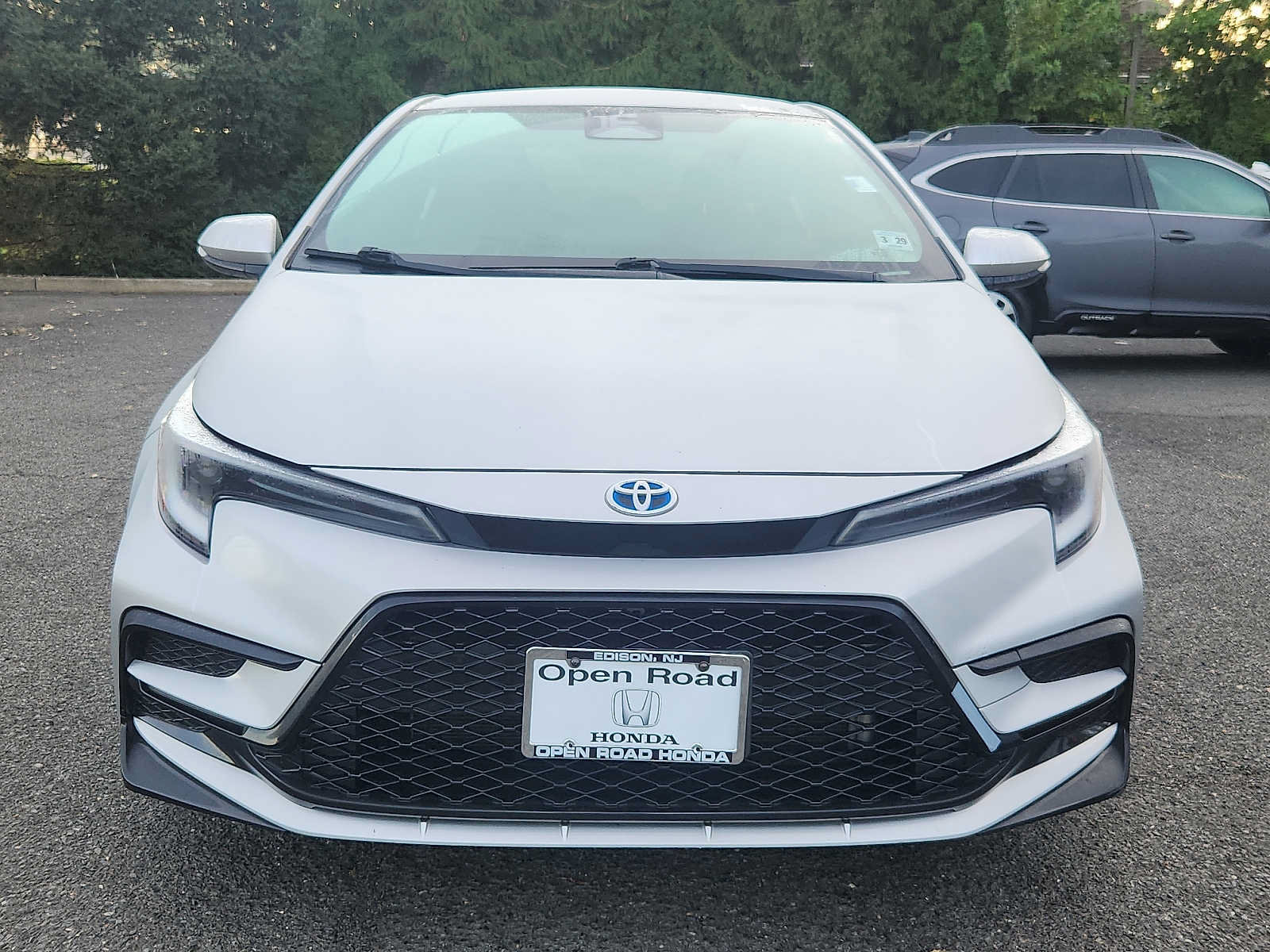 Used 2024 Toyota Corolla SE AWD/4WD image 2