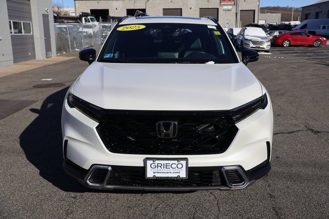 Used 2025 Honda CR-V Sport Touring image 3