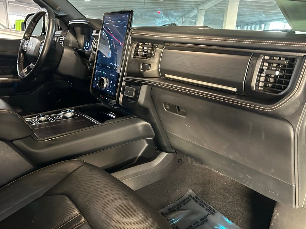 Used 2023 Ford Expedition Max Platinum image 40