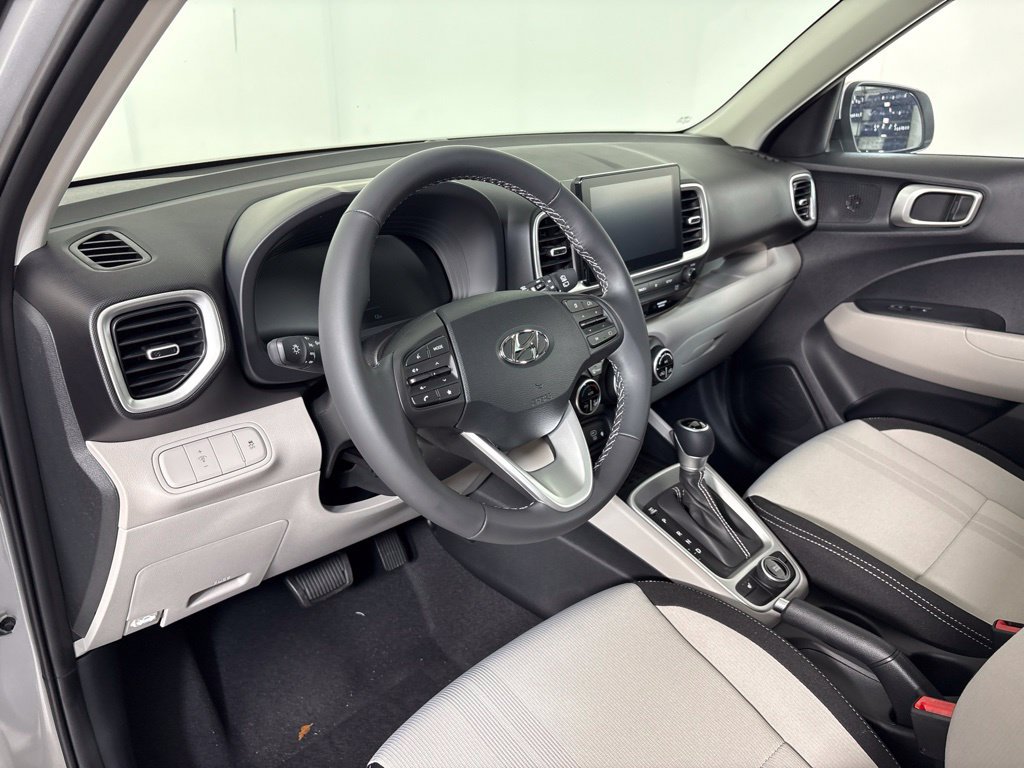 New 2026 Hyundai Venue SEL FWD image 16