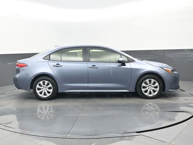 Used 2026 Toyota Corolla LE image 2