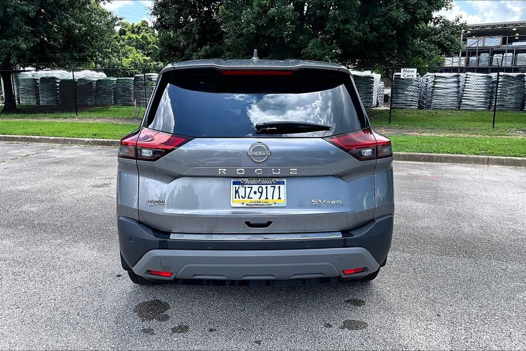 Used 2023 Nissan Rogue SV AWD/4WD image 6