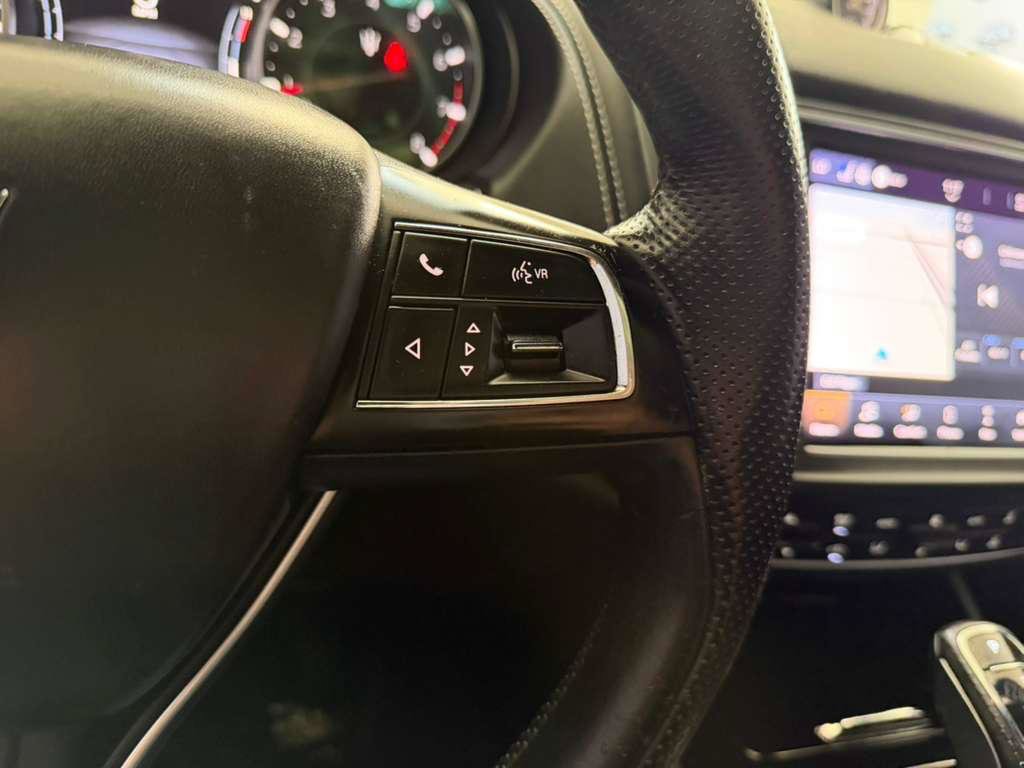 Used 2023 Maserati Levante GT AWD/4WD image 30