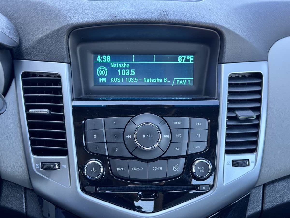 Used 2012 Chevrolet Cruze LS w/ Connectivity Package FWD image 40