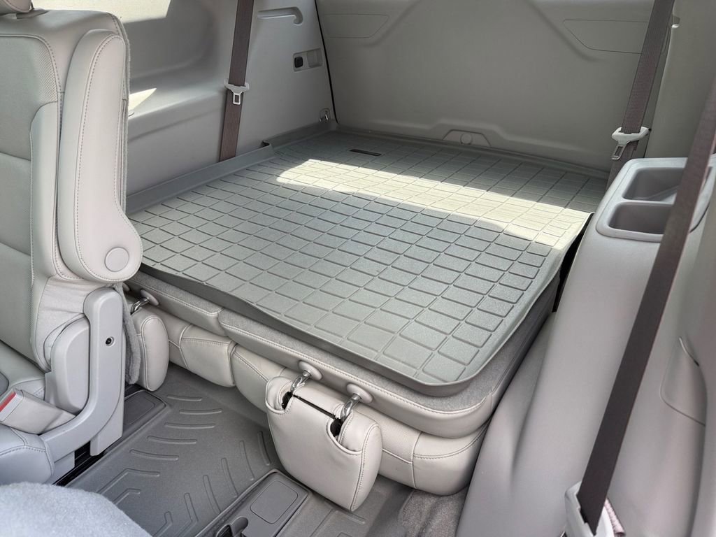 Used 2019 GMC Acadia SLT image 13