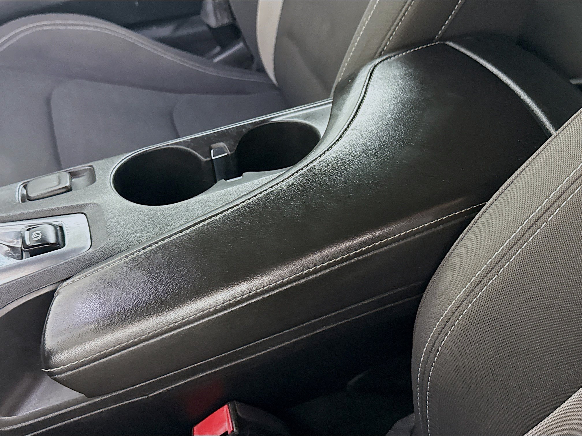 Used 2019 Chevrolet Camaro LT RWD image 18