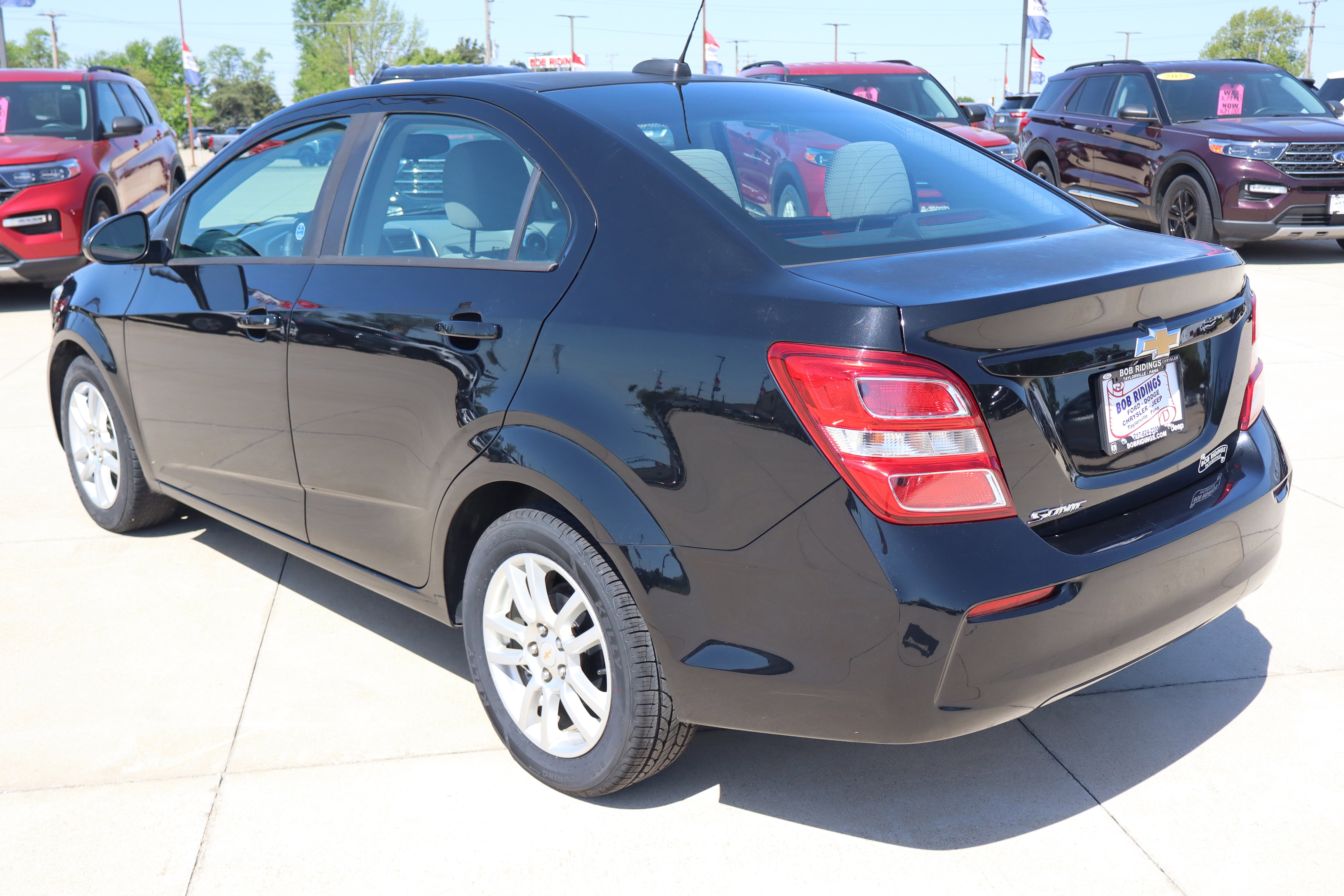 Used 2017 Chevrolet Sonic LS image 7