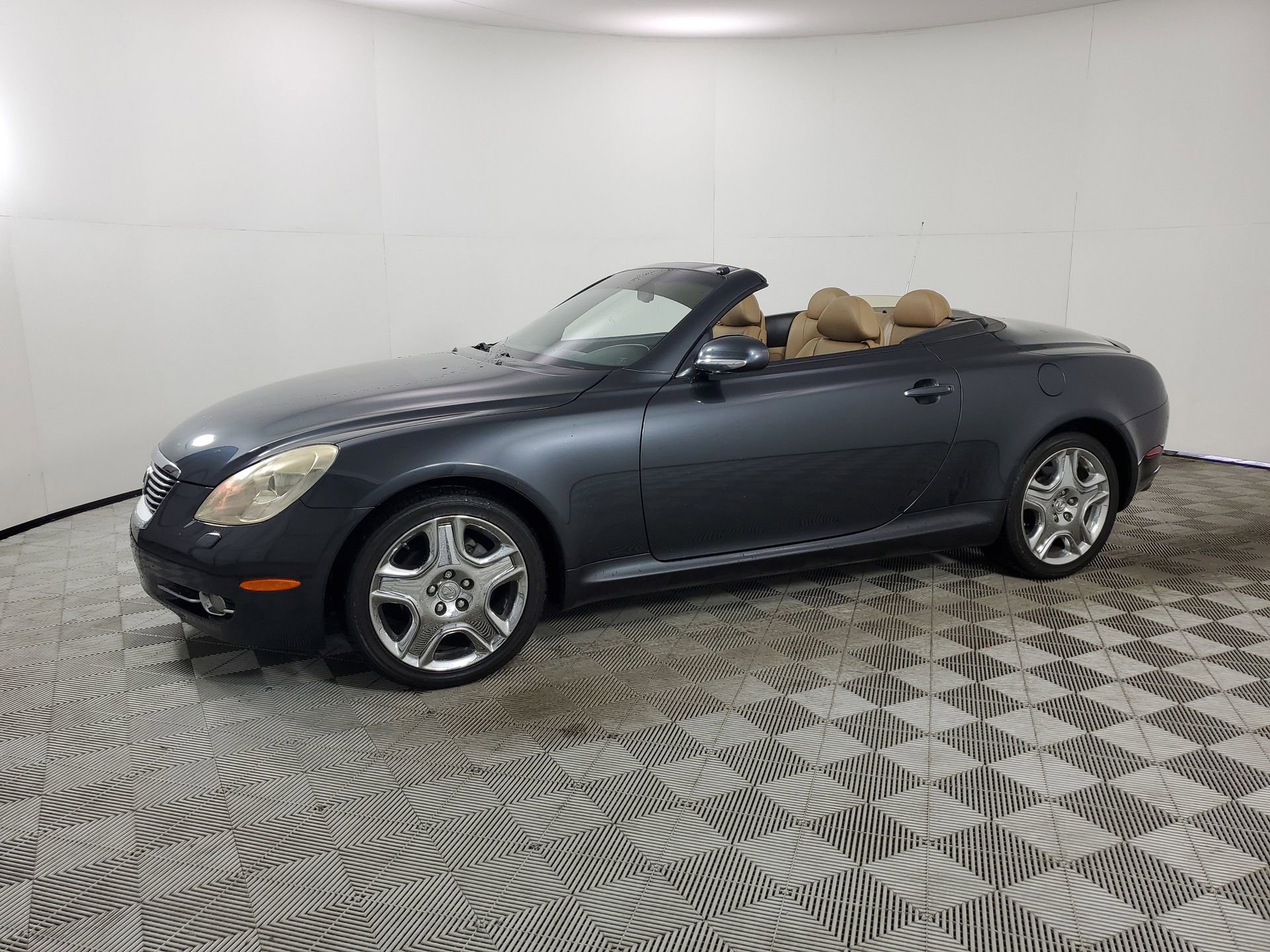 Used 2006 Lexus SC 430 Convertible image 4
