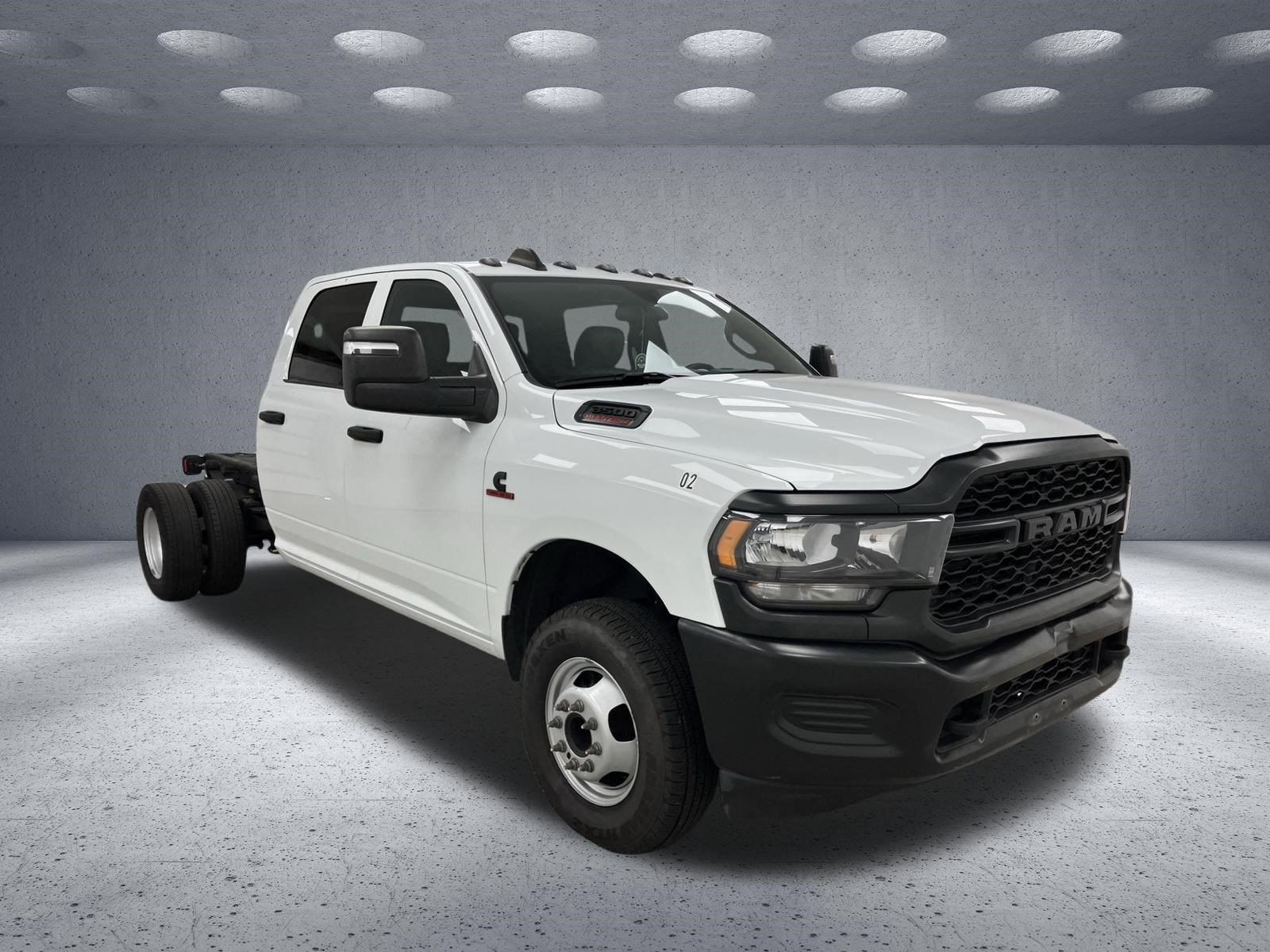 Used 2024 RAM 3500 Tradesman AWD/4WD image 7