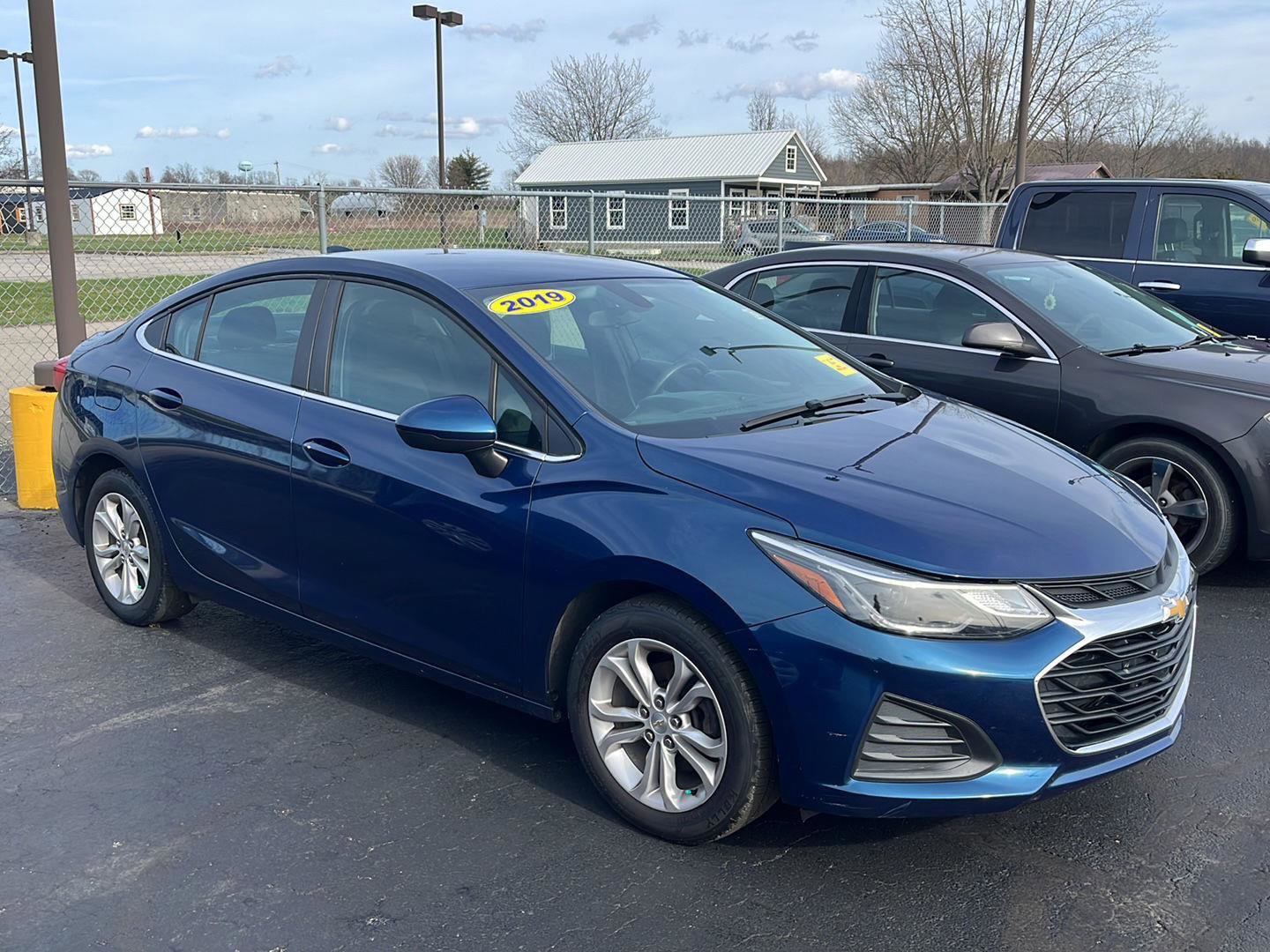 Used 2019 Chevrolet Cruze LT w/ Convenience Package image 6