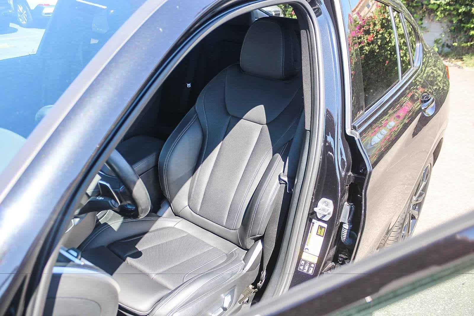 Used 2024 BMW X4 M40i w/ Premium Package AWD/4WD image 25