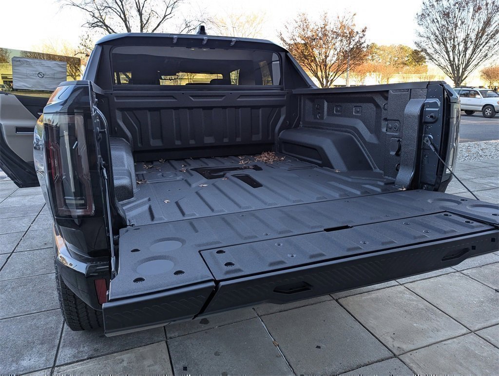 New 2026 GMC Hummer EV 4x4 Crew Cab image 13
