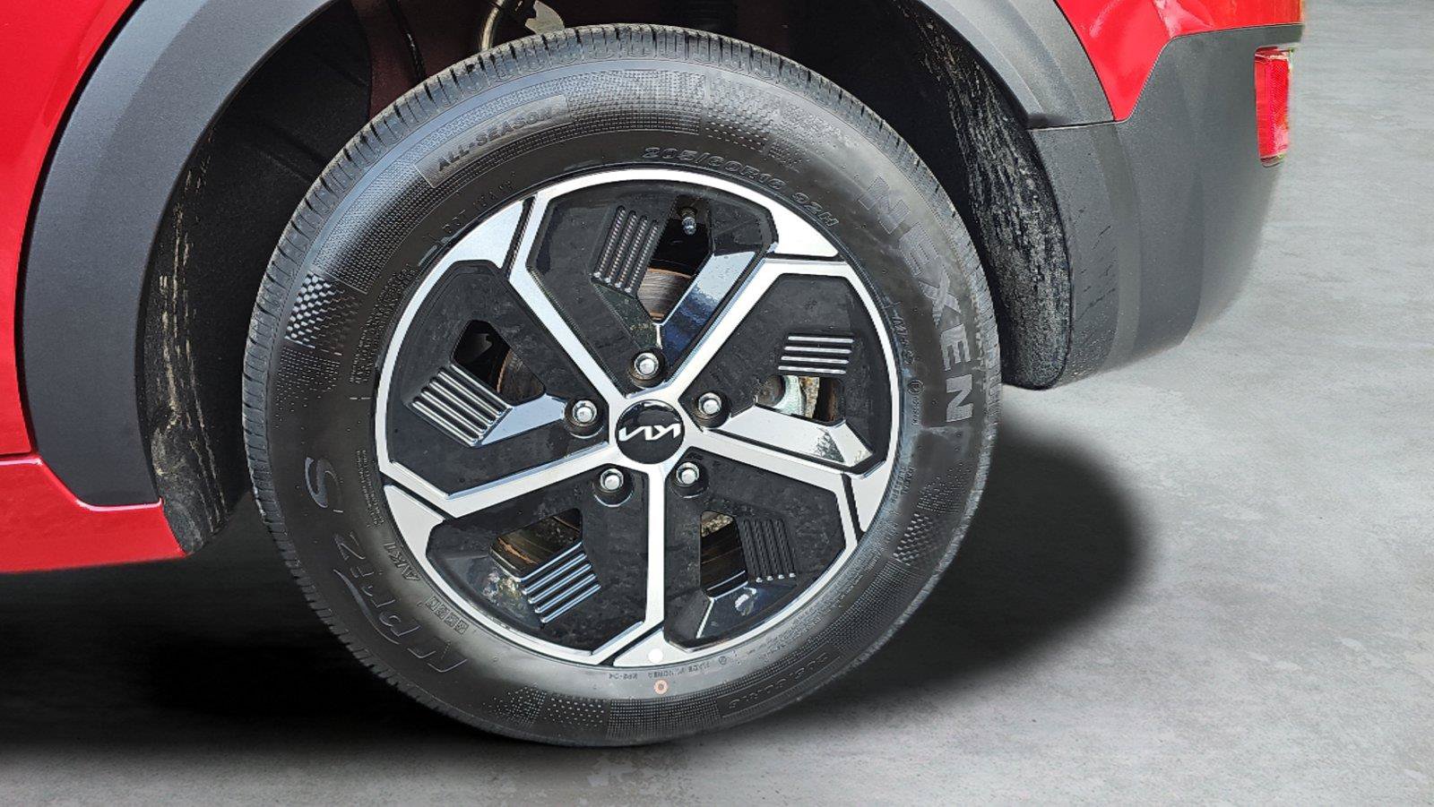 New 2026 Kia Niro EX FWD image 24
