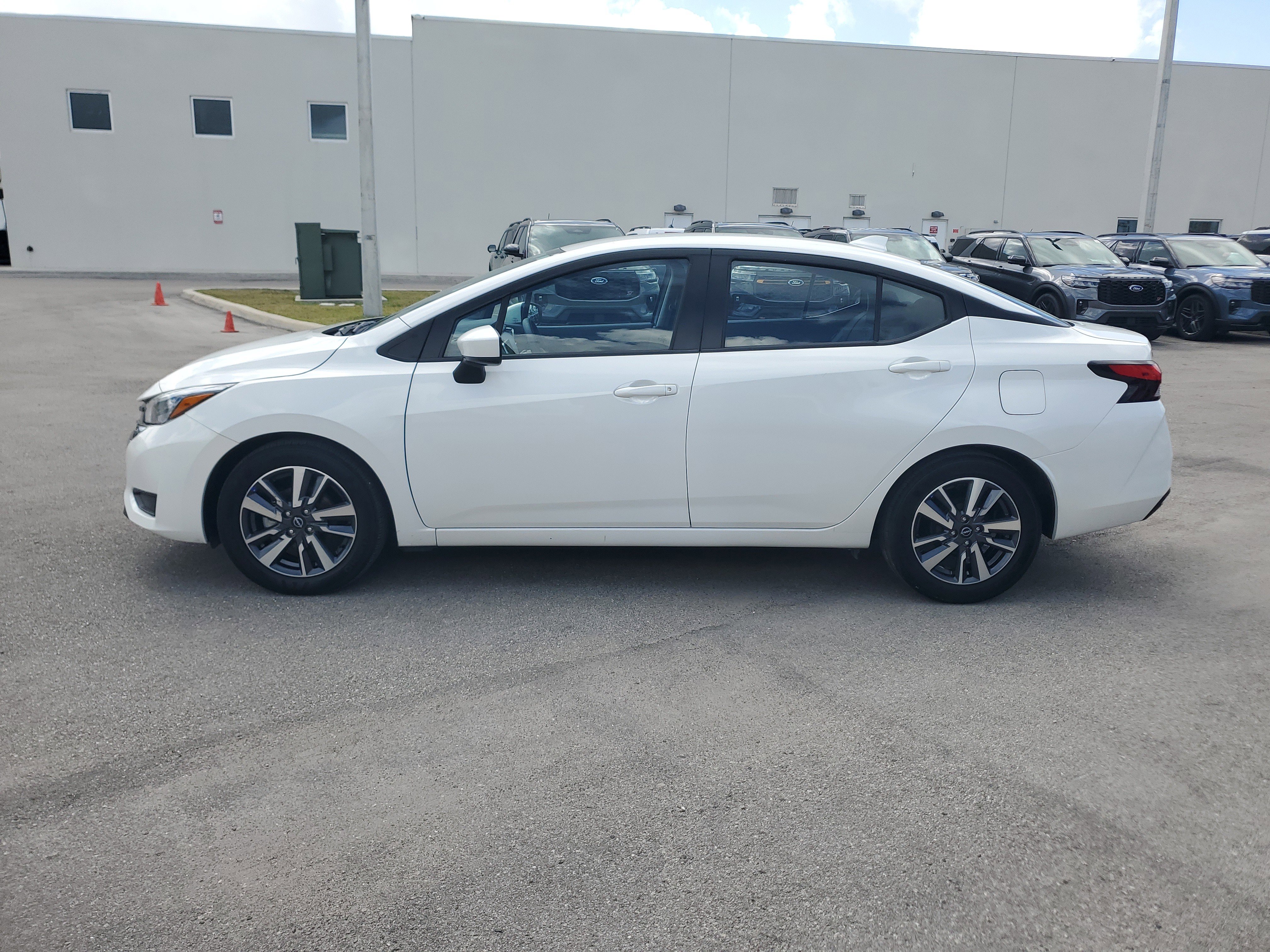 Certified 2025 Nissan Versa SV image 8