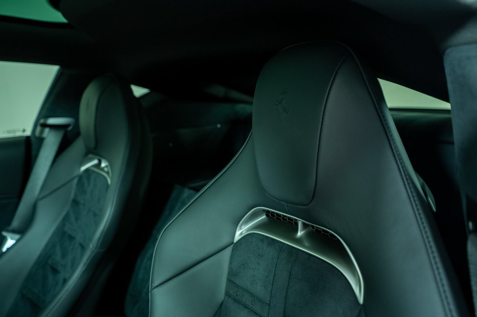 Certified 2025 Ferrari 12Cilindri RWD image 41