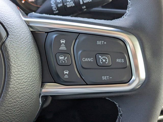 New 2026 Jeep Wrangler Unlimited Sahara AWD/4WD image 26