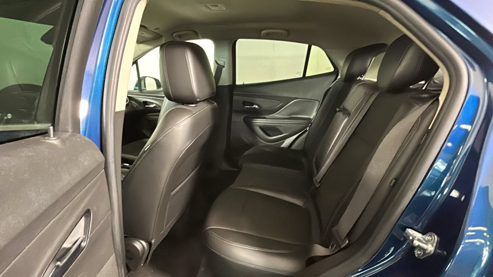 Used 2019 Buick Encore Preferred AWD/4WD image 32