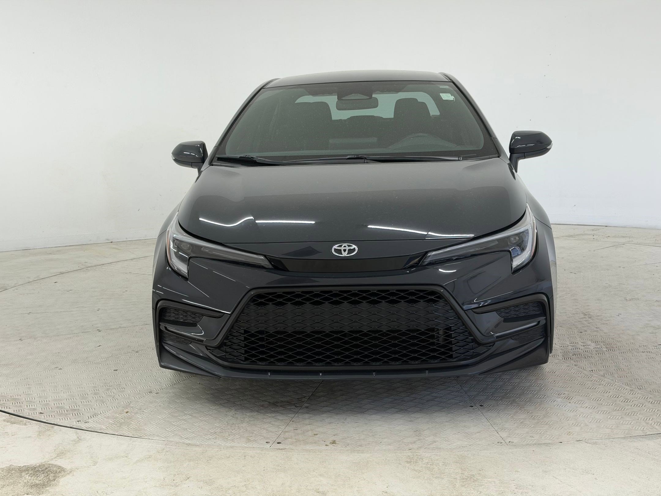 Used 2023 Toyota Corolla SE FWD image 5