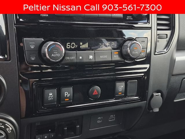 Certified 2024 Nissan Titan PRO-4X AWD/4WD image 40