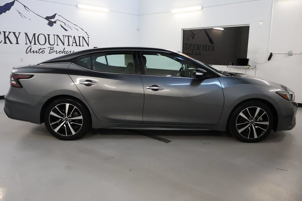 Used 2023 Nissan Maxima SV w/ Floor Mat Group FWD image 8