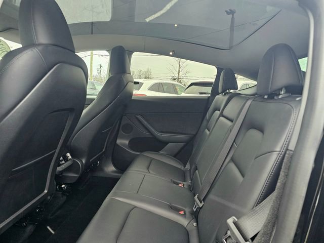 Used 2023 Tesla Model Y Long Range image 23