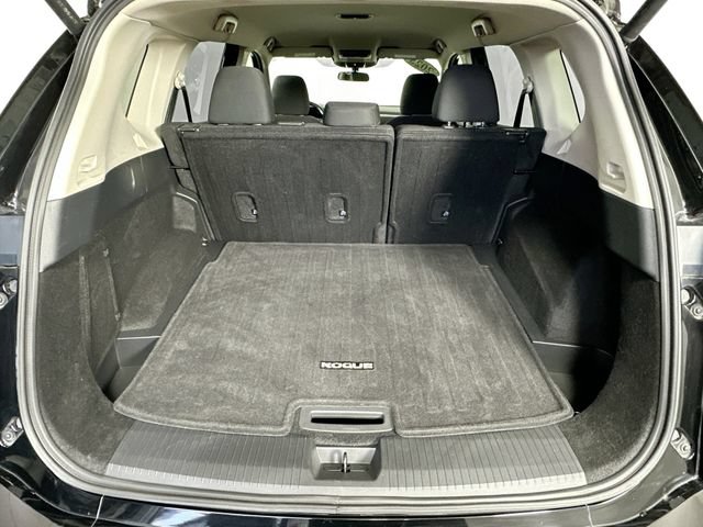 Used 2025 Nissan Rogue SV AWD/4WD image 29
