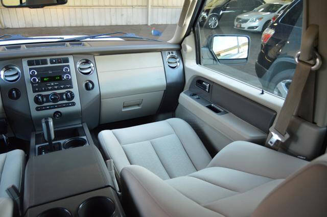 Used 2010 Ford Expedition XLT AWD/4WD image 50