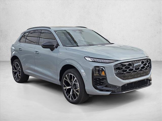 New 2026 Audi Q3 quattro 2.0T w/ 20" Wheel Package AWD/4WD image 3