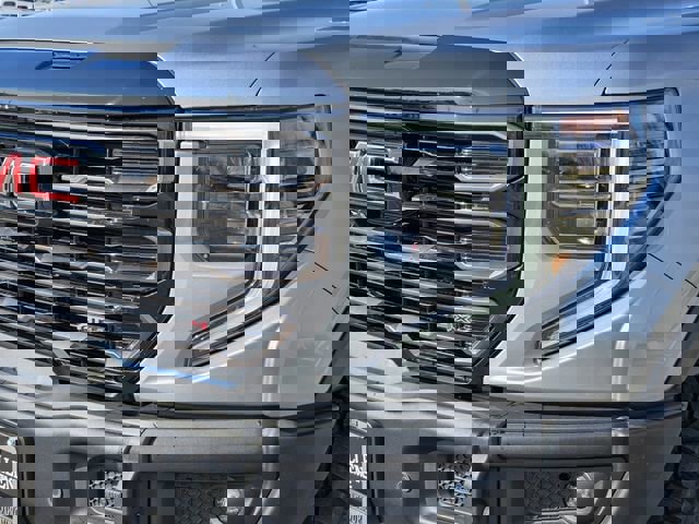 Used 2023 GMC Sierra 1500 AT4X image 9