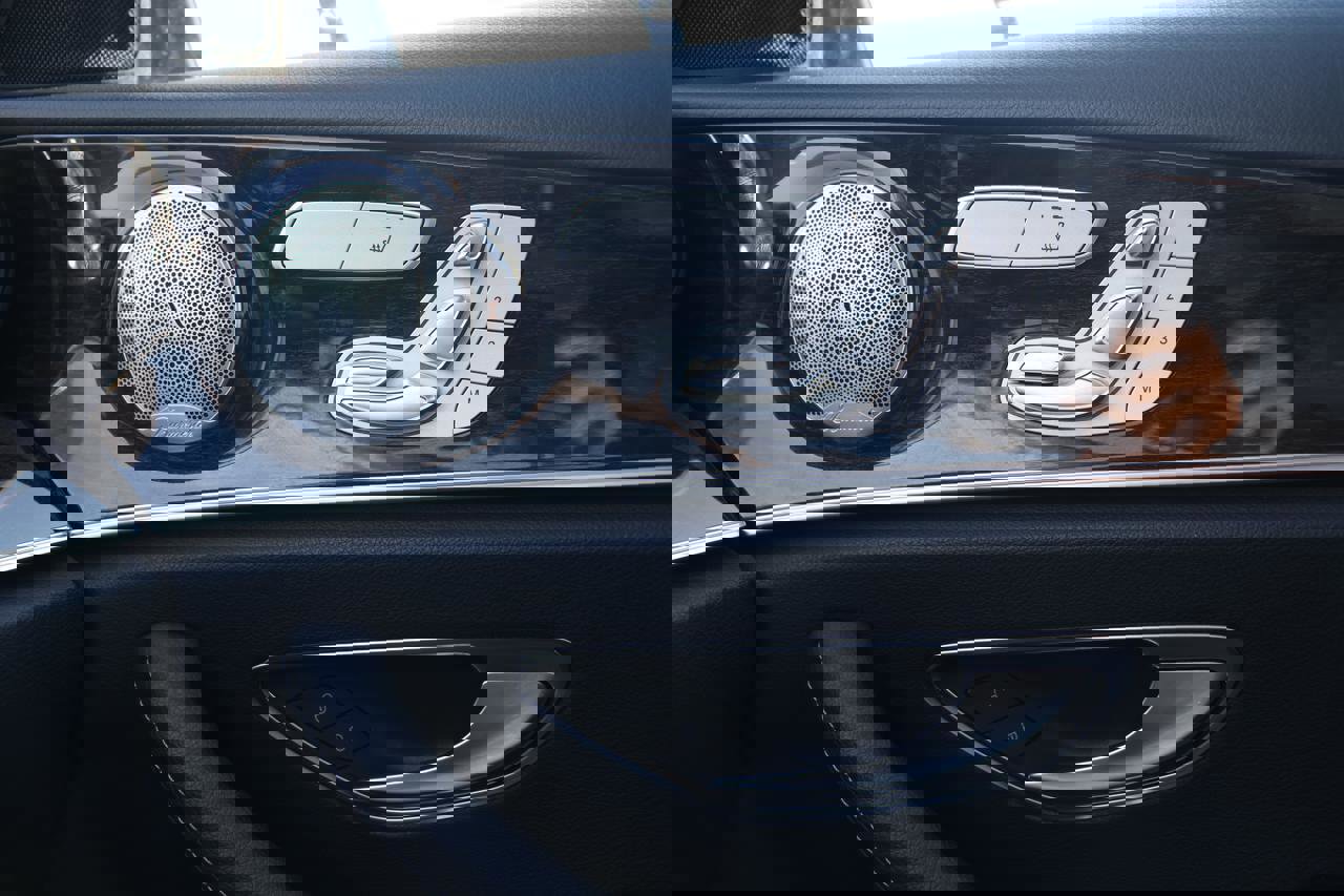 Used 2018 Mercedes-Benz E 300 image 37