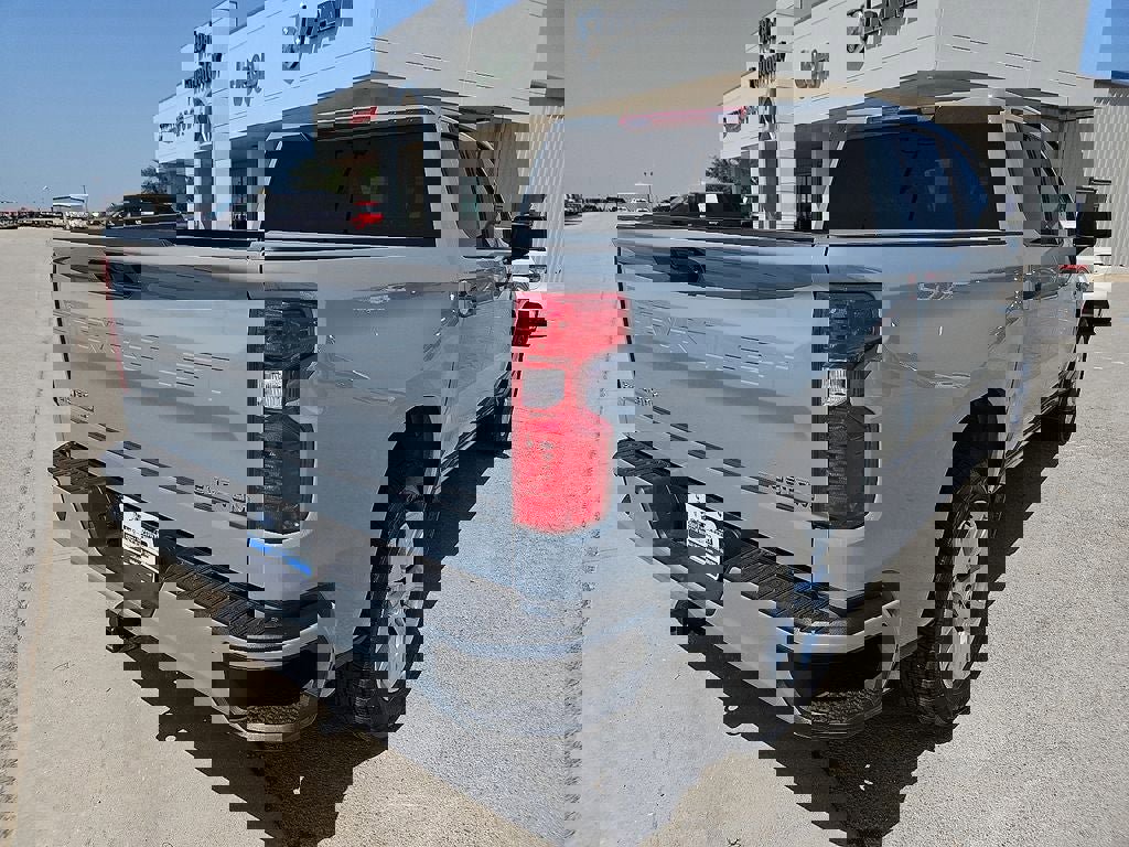 Used 2025 Chevrolet Silverado 1500 Custom RWD image 7