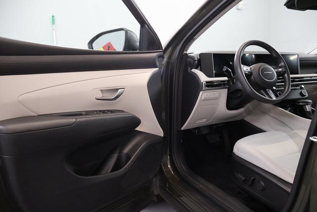 Used 2025 Hyundai Tucson SEL AWD/4WD image 7