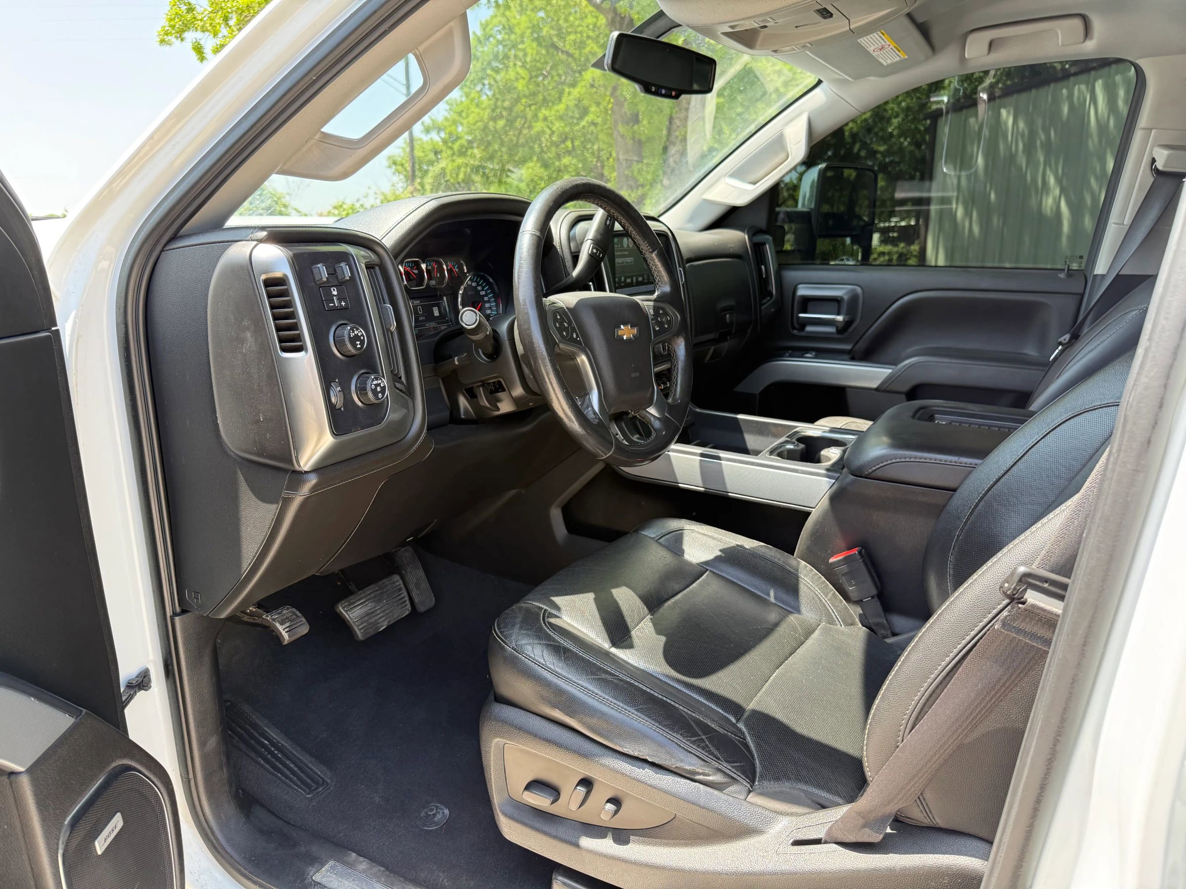 Used 2019 Chevrolet Silverado 2500 LTZ w/ Duramax Plus Package AWD/4WD image 8