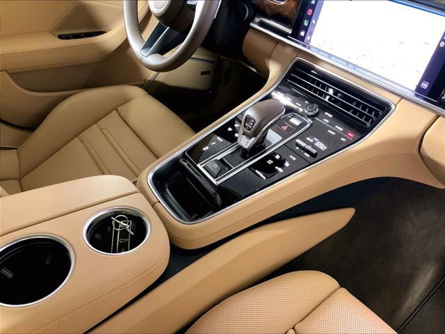 Certified 2022 Porsche Panamera image 16