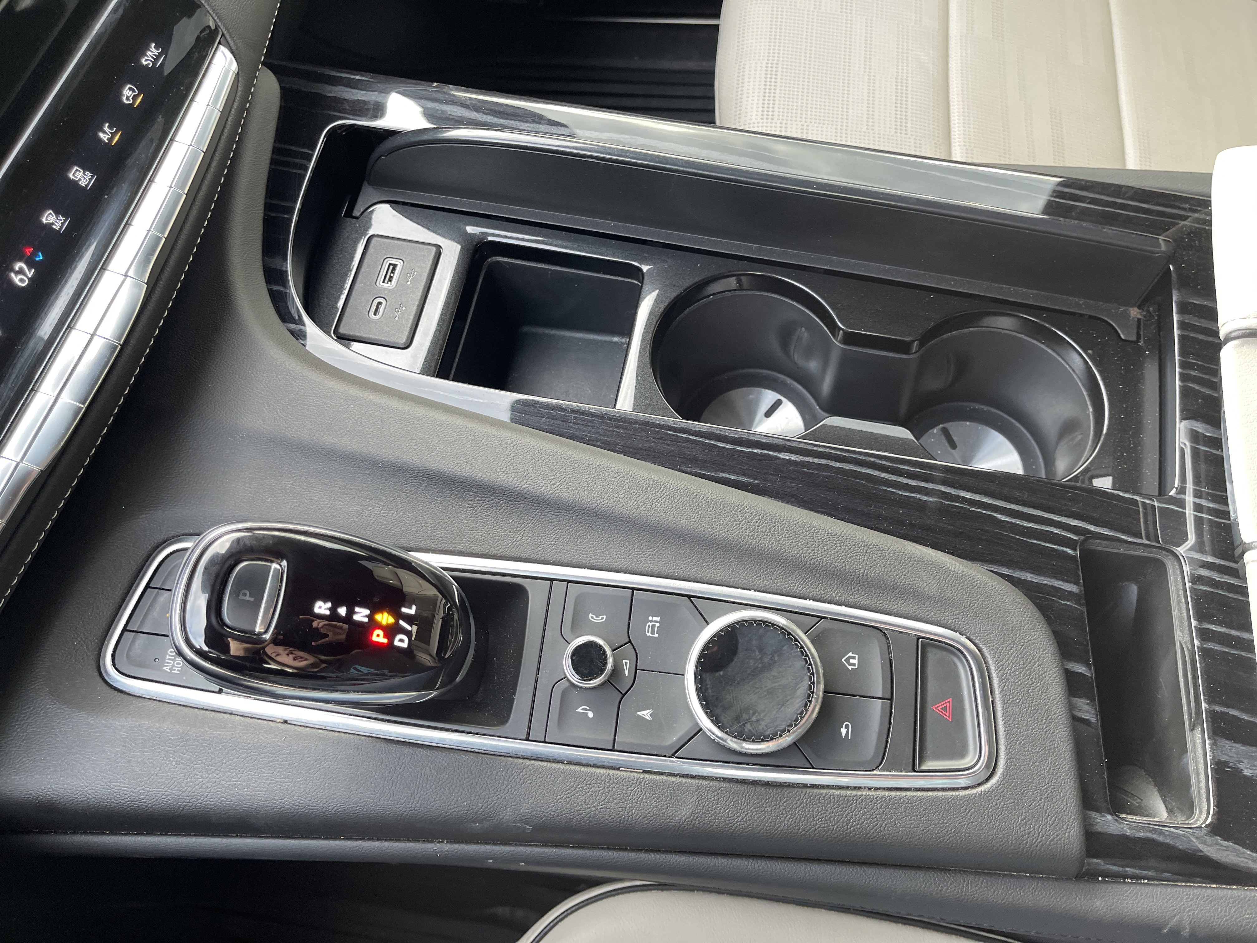 Used 2022 Cadillac Escalade Sport w/ Touring Package image 30