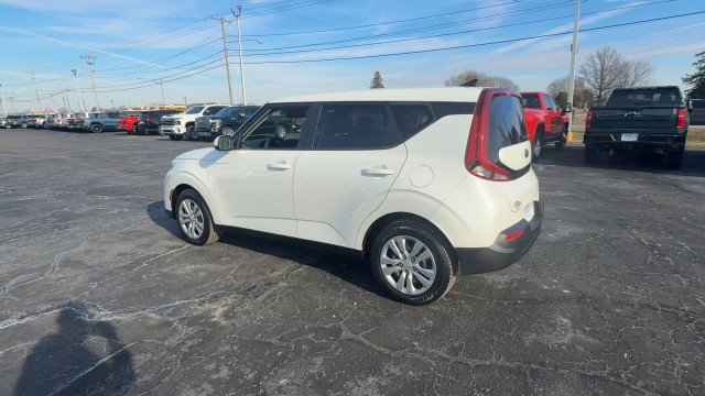 Used 2020 Kia Soul LX image 6