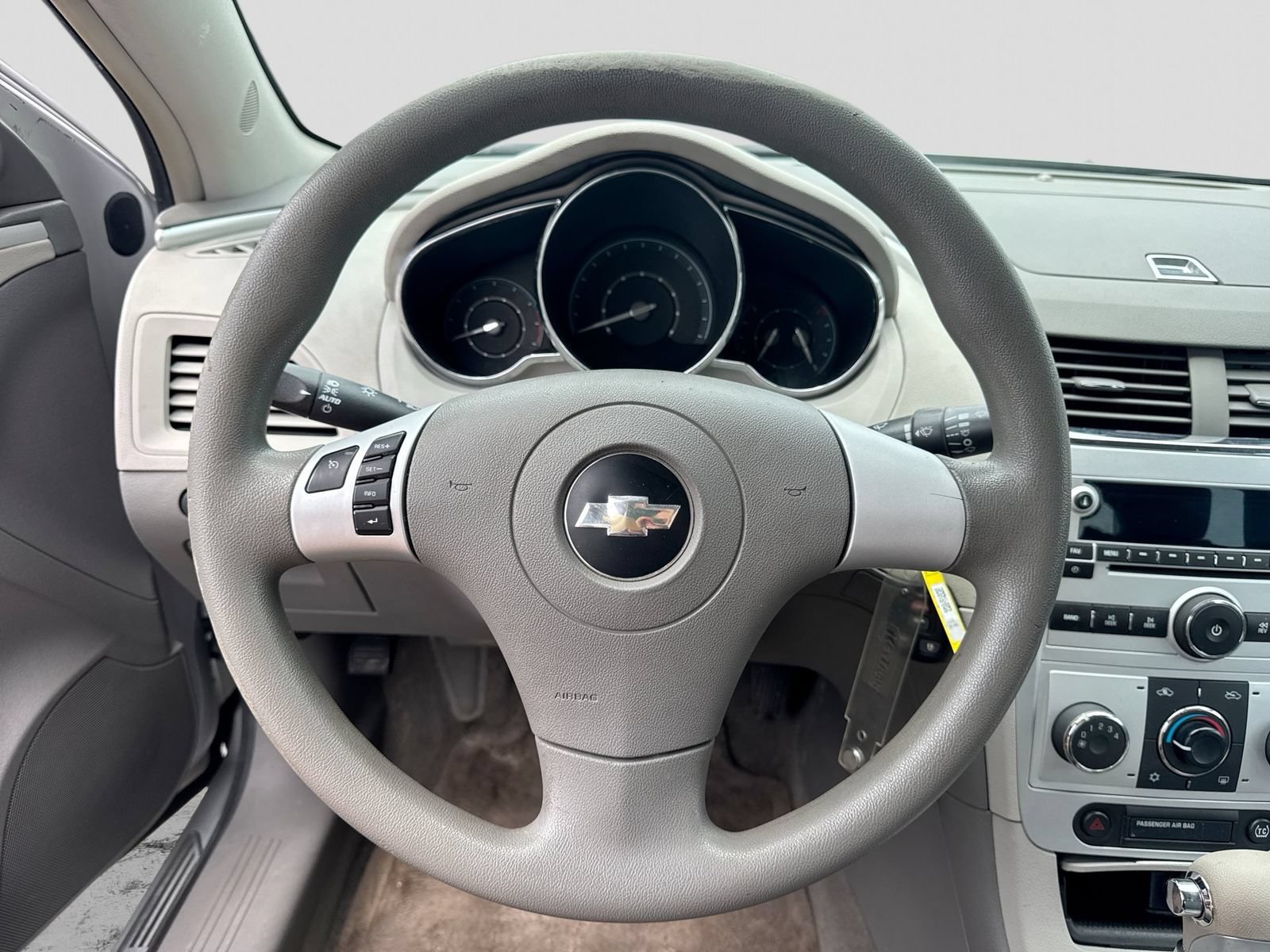 Used 2009 Chevrolet Malibu LS FWD image 22