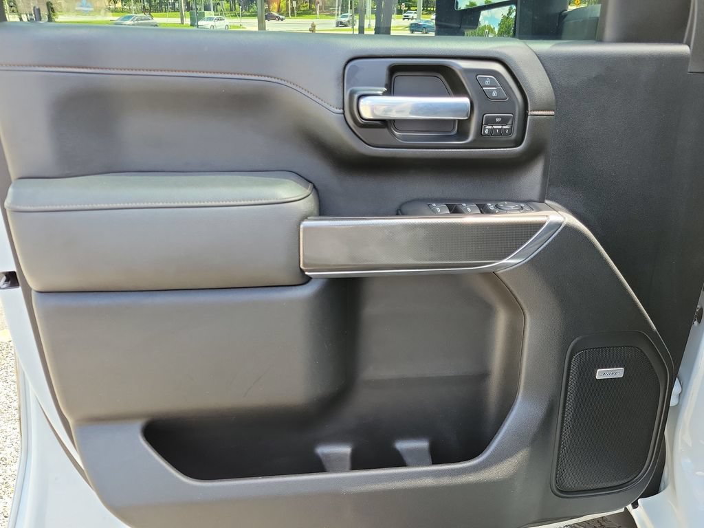 Used 2021 GMC Sierra 2500 AT4 w/ AT4 Premium Plus Package AWD/4WD image 17