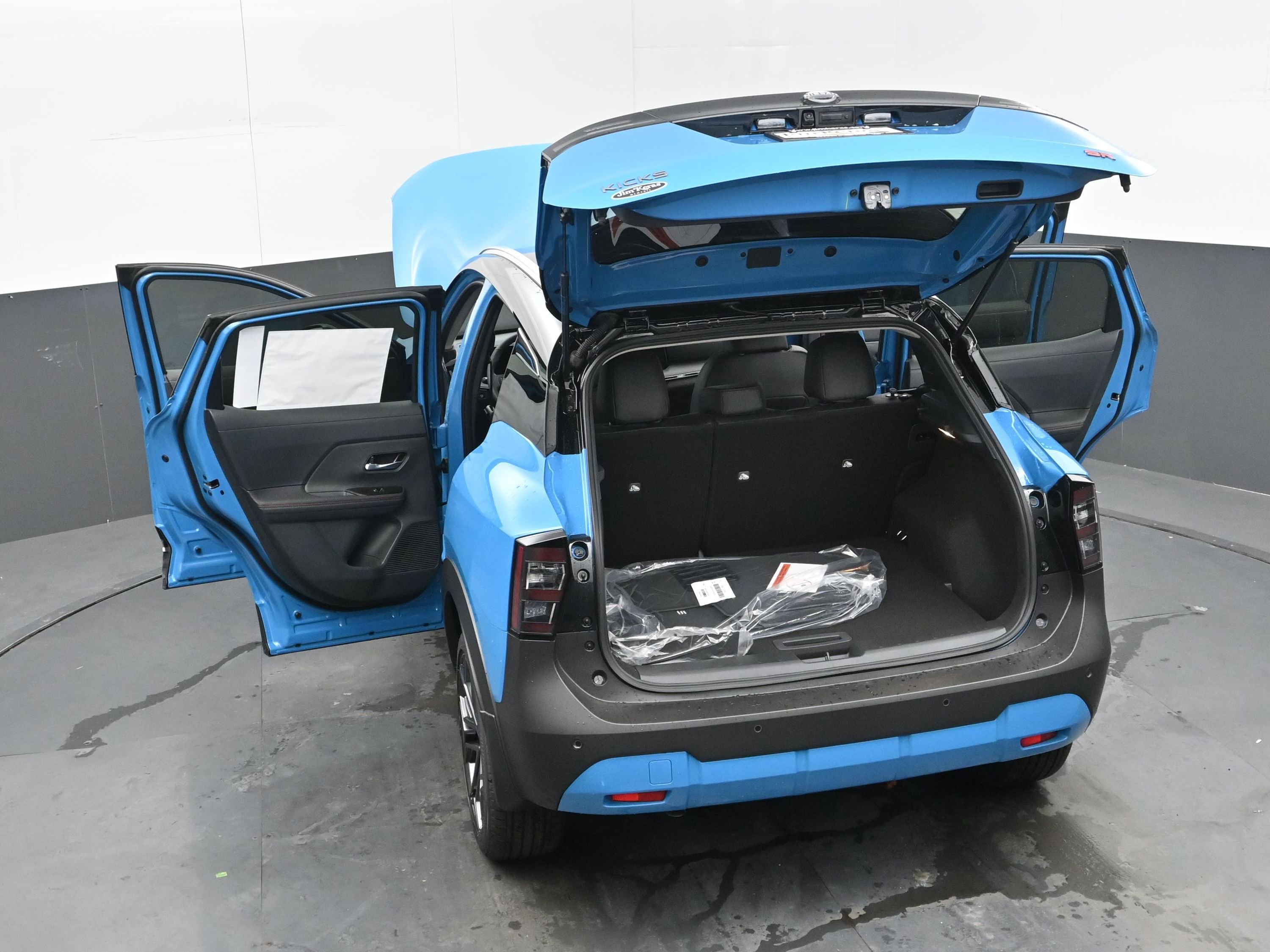 Certified 2025 Nissan Kicks SR image 43