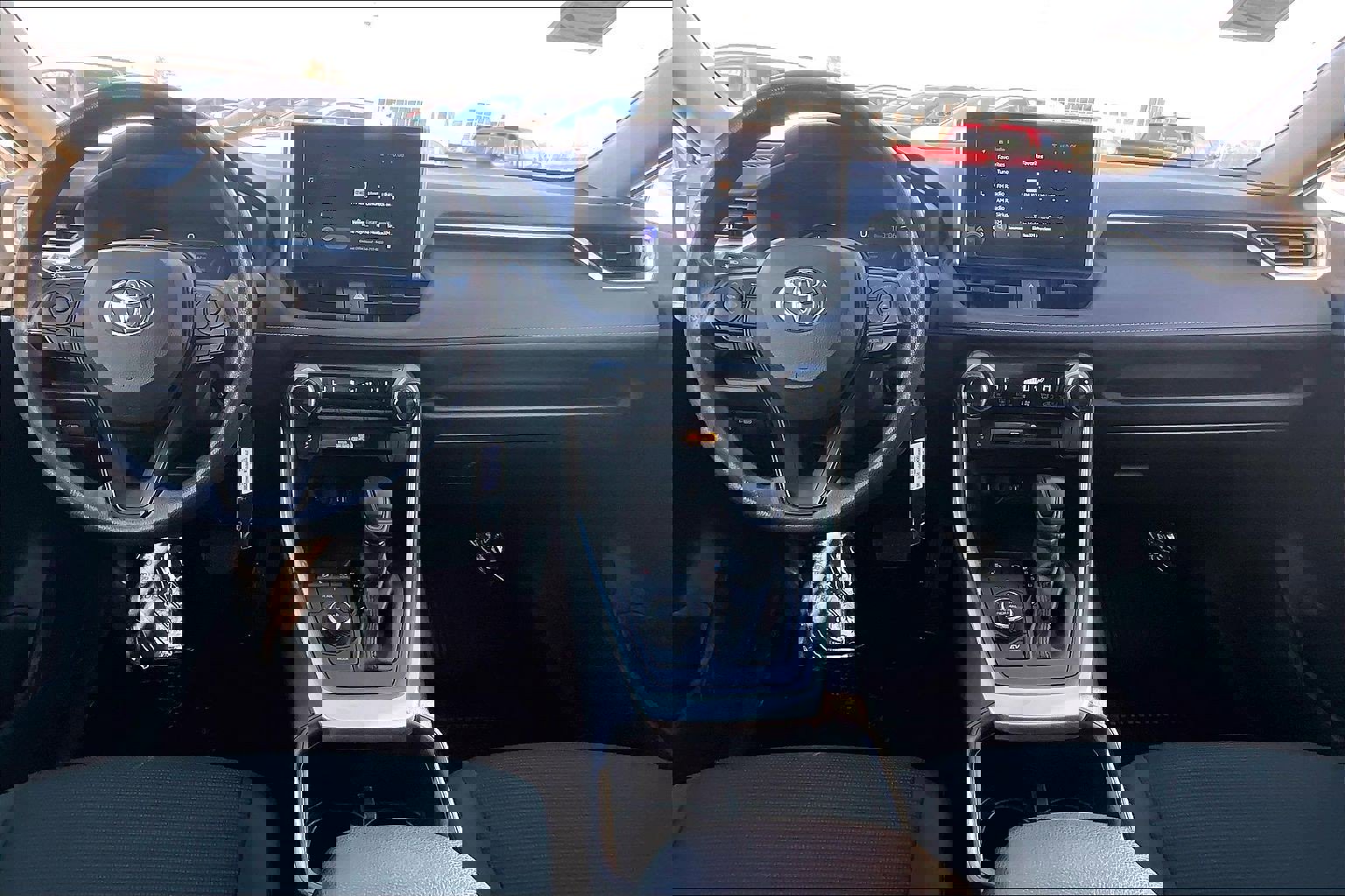 Used 2023 Toyota RAV4 LE image 14