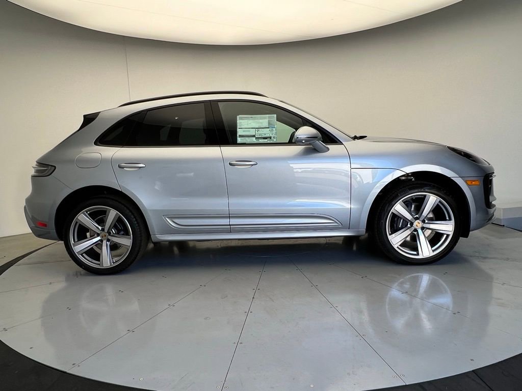 New 2026 Porsche Macan image 23