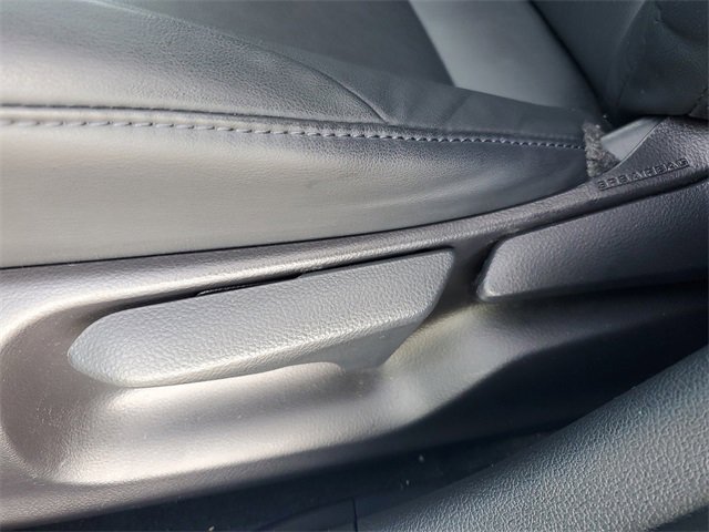 Used 2020 Toyota Prius XLE image 10