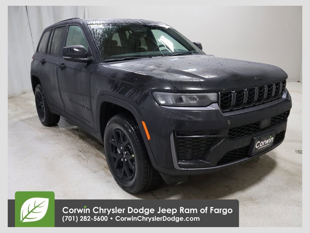 New 2026 Jeep Grand Cherokee Laredo image 1