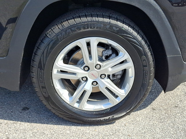 Used 2024 GMC Terrain SLE AWD/4WD image 8