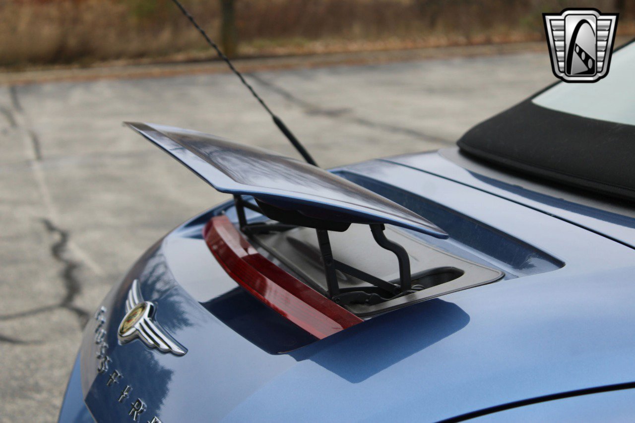 Used 2007 Chrysler Crossfire Limited image 13